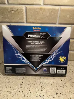 Pokemon TCG Pikachu V Box w/ 2 Fusion Strike & 2 Brilliant Stars Booster Packs 820650851179 - Image 2