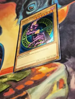 Dark Magician CT13-EN003 Ultra Rare Limited Edition - Image 4