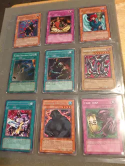 Yu-Gi-Oh 32 Card Lot - Holo's, Rares, First Edition, Unlimited - LP To HP - Image 1