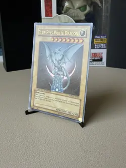 Blue-Eyes White Dragon YAP1-EN001 Anniversary Pack Limited Edition LP+ - Image 2