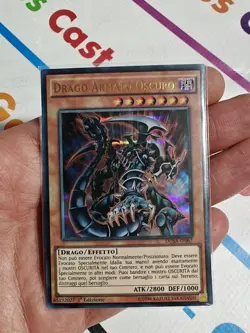 CARTA YU-GI-OH DRAGO ARMATO OSCURO 1* EDIZIONE ULTRA RARA DUSA-IT067 - Image 1