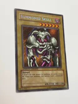 SUMMONED SKULL YuGiOh BPT-002 HG LIMITED EDITION HOLO 2002 TCG RARE - Image 2