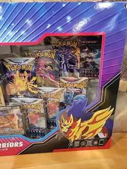 Pokemon Trading Card Games Legendary Warriors Premium Collection NEW - Image 4