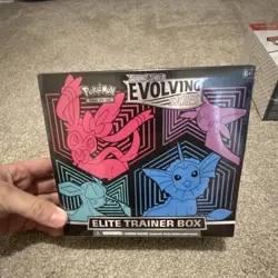 Pokemon TCG Sword & Shield Evolving Skies Elite Trainer Box FACTORY SEALED - Image 1