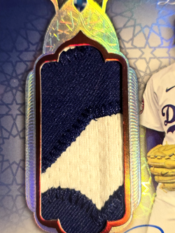 2025 Topps Dynasty Roki Sasaki GAME USED Patch Auto SILVER 1/5 Dodgers Alpha RC - Image 5