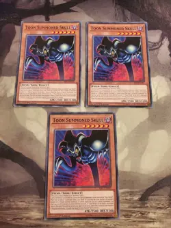 Yugioh - Toon Summoned Skull SS01-ENC07 LP/NM 1st ed Common x3 - Image 1
