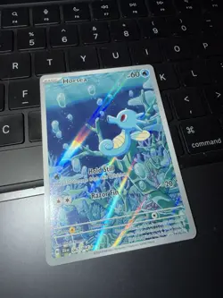 Horsea 067/064 Illustration Rare Scarlet & Violet Shrouded Fable Pokemon TCG NM - Image 2