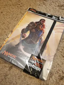 Magic: The Gathering Pro-Binder, Planeswalker Gideon Jura, Amonkhet set (NEW) - Image 2
