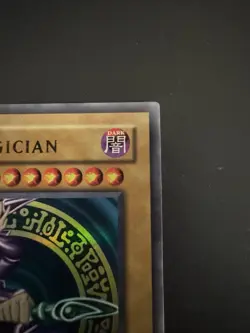 Dark Magician 1st Edition SDY-006 Ultra Rare Foil Near Mint - Image 3