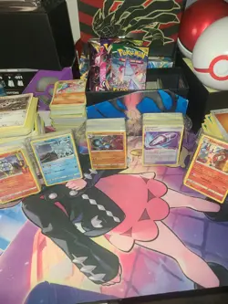 1000 Pokemon Card Bulk Lot Common Uncommon Holos [900 C/UC & 100 H/RH] PLUS.. - Image 1