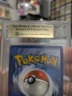 Pokemon Card PSA BGS 9.5 ZAMAZENTA V GOLD Secret Holo 212/202 Sword & Shield - Image 3
