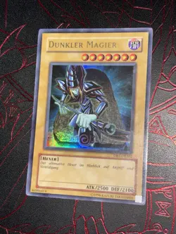 Yu-Gi-Oh Dunkler Magier Ultra Rare DB1-DE102 - Image 3