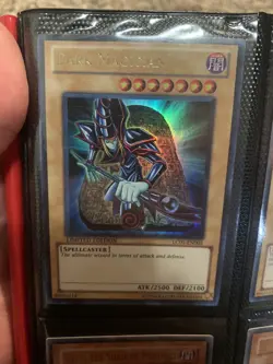 Vintage Yugioh Cards Lot Holos Blue Eyes Red Eyes Dark Magician - Image 2