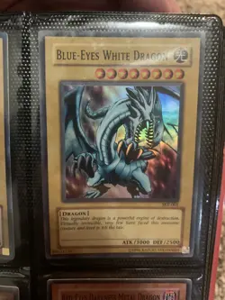 Vintage Yugioh Cards Lot Holos Blue Eyes Red Eyes Dark Magician - Image 4