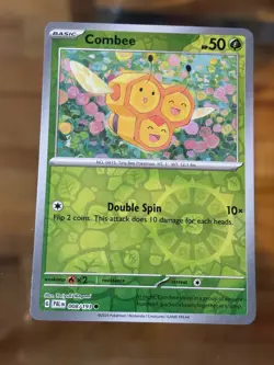 Combee 008/193 Reverse Holo Pokemon Card Paldea Evolved - Image 1