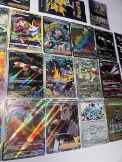LOT Of 17 POKEMON CARDS AND 5 Unopened Halloween Packs - Image 3