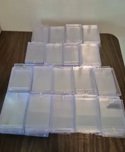 Magnetic Card Holders One Touch Card Cases Mixed Sizes 181 Piece LOT - Image 1