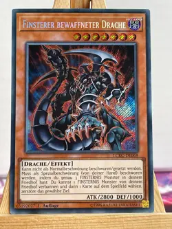Finsterer Bewaffneter Drache LCKC-DE068 Secret Rare Deutsch NM YUGIOH - Image 1