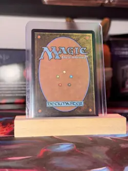 MTG Magic Patriotic Shield 0100 (Borderless) Marvel Super Heroes (Non-Foil) - Image 2