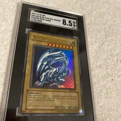 SGC 8.5 Blue Eyes White Dragon SDK-001 Ultra Rare 2002 Yu-Gi-Oh! GREAT SHAPE - Image 1