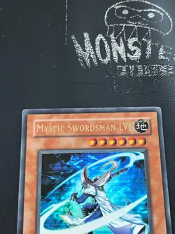 YUGIOH MYSTIC SWORDSMAN LV6 ULTRA RARE RDS-EN008 1ST EDITION PLAYED - Image 3