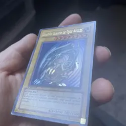 YuGiOh *SPANISH* Blue-Eyes White Dragon 1st Edition BIK-S001 Lightly Played - Image 5