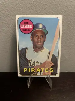 1969 Topps - Roberto Clemente #50 Bob on Card - Image 1
