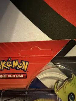 Pokemon TCG Cosmic Eclipse Chilling Reign Evolving Skies Chilling Reign Blisters - Image 4