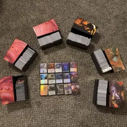 Wizards of the Coast MTG Forgotten Realms Mixed Lot Foil/Regular - Image 1
