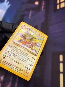 Jolteon 4/64 Holo Rare Jungle WOTC Pokemon Card VLP - Image 3