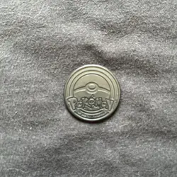 Pokemon TCG Official Coin - Gardivoir Holofoil - Image 3