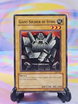 Yu-Gi-Oh TCG Card | Giant Soldier of Stone SDP-007 LP - Image 1