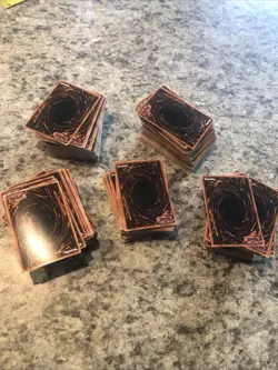 Konami Yu-Gi-Oh! Kazuki Collector Tin With Loose Cards Lot 530 Cards 1996 Vtg - Image 4