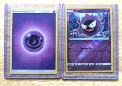 2017 Pokemon Sun & Moon - Crimson Invasion Reverse Foil Gastly #36/111 w/energy - Image 1