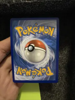 Pokemon 2020 Celebi 009/185 Vivid Voltage Amazing Rare Holo Near Mint Condition - Image 3