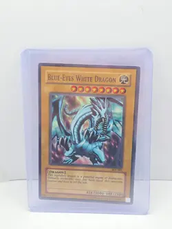 Blue-Eyes White Dragon SKE-001 - Super Rare Unlimited YuGiOh TCG - NM - Image 1