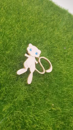 Pokemon TCG Official 2016 Mew Enamel Pin - Image 2