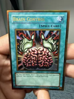 yugioh Brain Control GLD1-EN033 Ultra Rare LIMITED EDITION near mint - Image 1