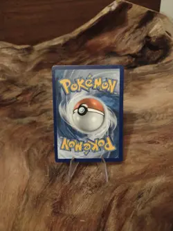 Pikachu V Ultra Rare - 043/185 Vivid Voltage - Pokemon TCG - Mint/NM - Image 2