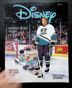 Disney Magazine Winter 1993 Mighty Ducks Emilio Estevez Roger Rabbit NO LABEL - Image 1