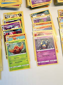 Huge Vintage Pokemon Lot - No Doubles - Tons of Holo and Rare - Great Condition - Image 4