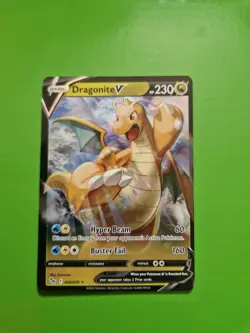 Pokemon TCG Dragonite v 049/078 Pokemon Go - Image 1