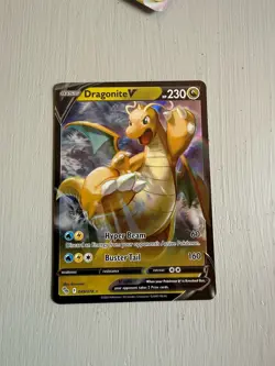 Pokemon Go TCG Dragonite v Holo Card 049/078 Rare - Image 1