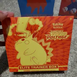 Pokemon TCG: Sword & Shield-Vivid Voltage Elite Trainer Box (133 Cards) - Image 1