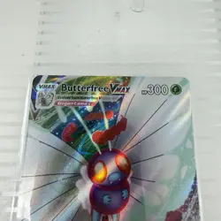 Pokemon TCG Butterfree VMAX Darkness Ablaze Holo Ultra Rare Card 002/189 - Image 2