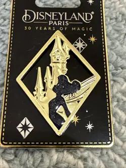 Disneyland Paris 30th Anniversary Tinker Bell Castle Glitter Pin New - Image 2