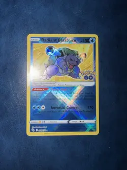 Radiant Blastoise 018/078 Pokemon GO Holo NM - Image 1