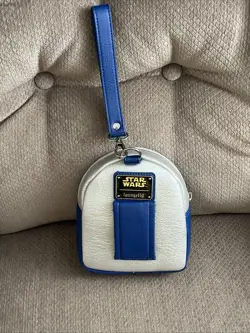 Star Wars Loungefly R2D2 Wristlet Belt Bag Wallet Pouch Disney Parks Star Wars - Image 4