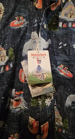 Disney x Reyn Spooner Disneyland Club 33 Matterhorn Bobsleds 65 Shirt XL NWT - Image 3