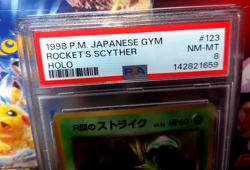 1998 Pokemon Japanese Gym Rocket's Scyther Holo #123 PSA 8 NM-MT - Image 2